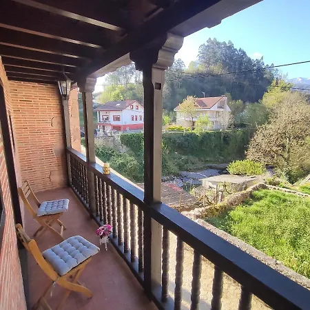 La Casa De Manín San Sebastián de Garabandal
